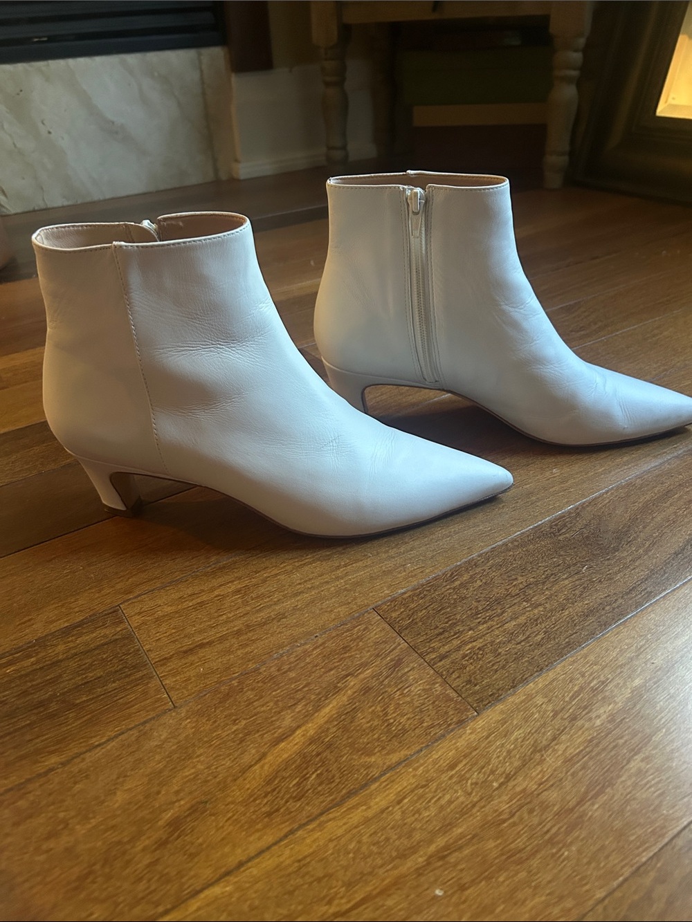 Women's White Pointed-Toe Ankle Boots - Sleek Leather Style